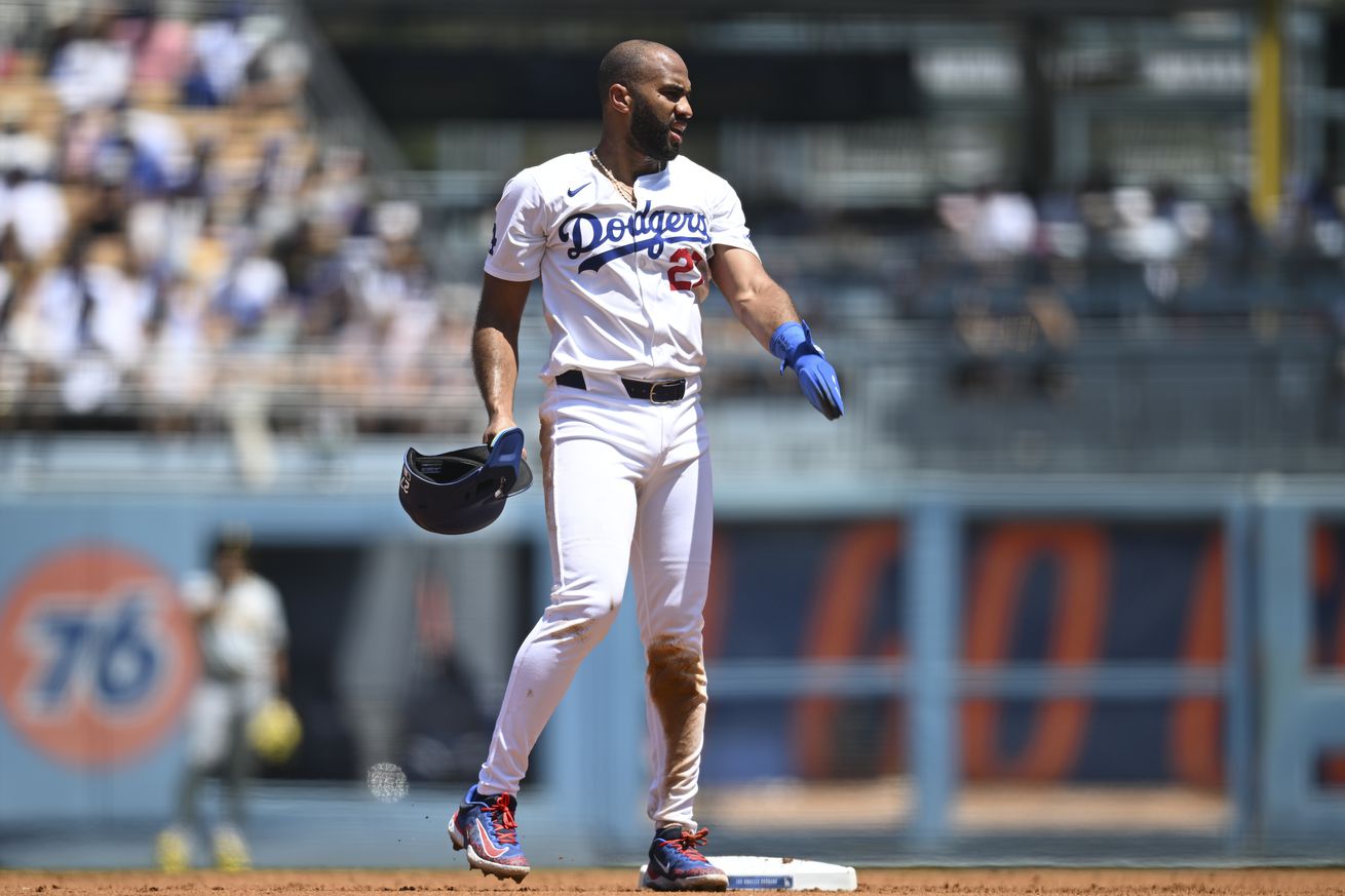 Pittsburgh Pirates v Los Angeles Dodgers