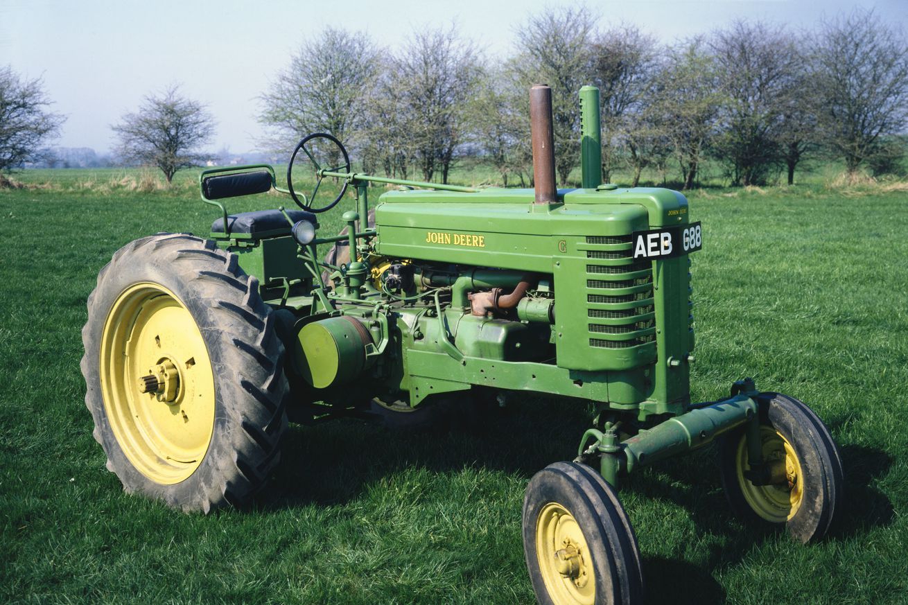 John Deere tractor, model BR, 1940.