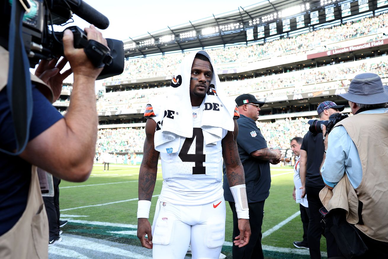 Cleveland Browns v Philadelphia Eagles