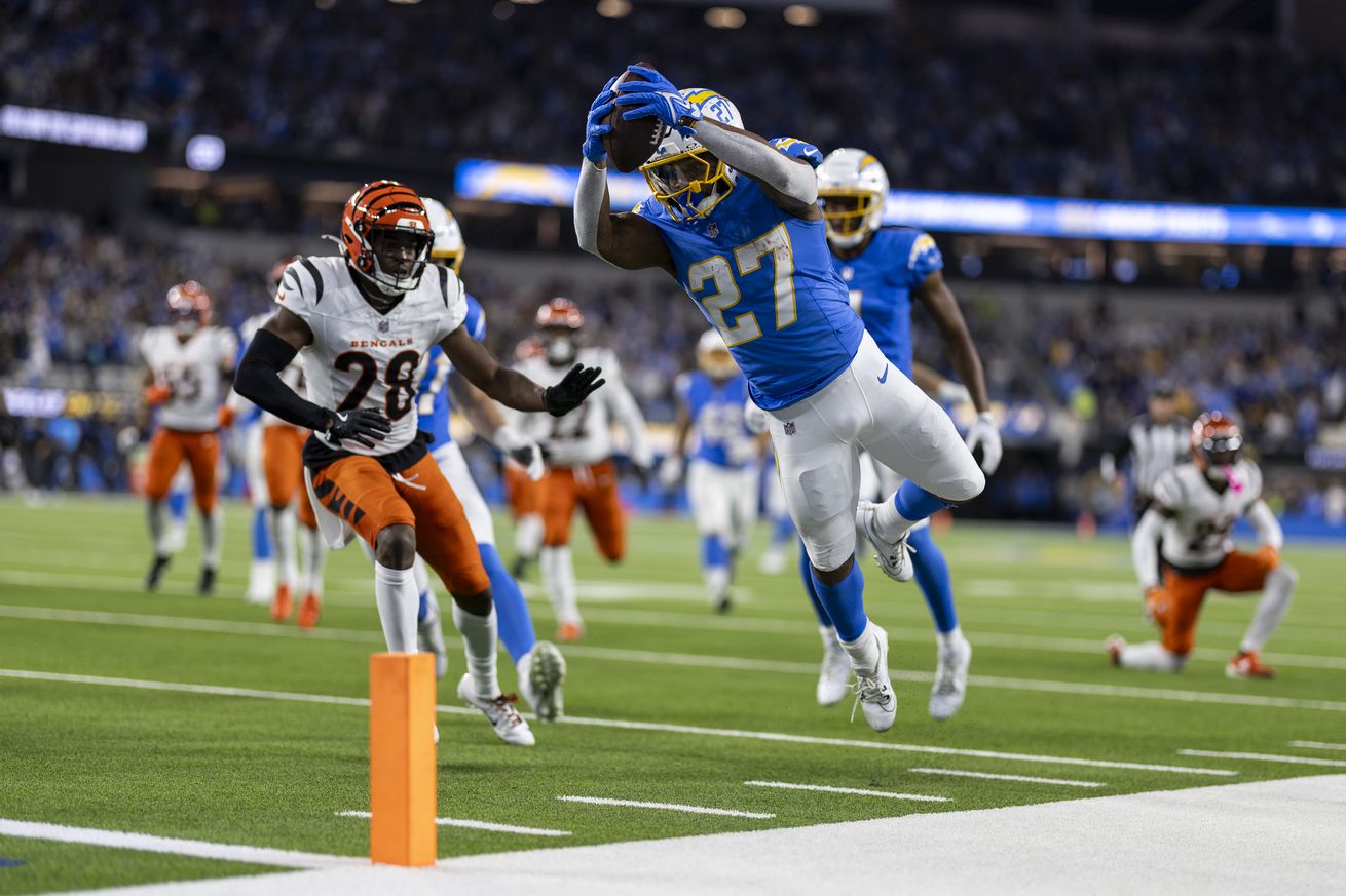 Cincinnati Bengals v Los Angeles Chargers