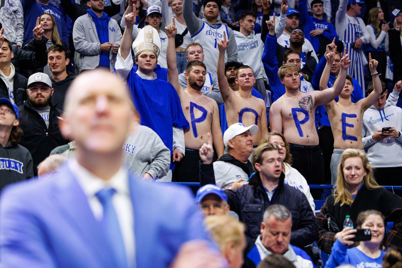 NCAA Basketball: Louisville at Kentucky