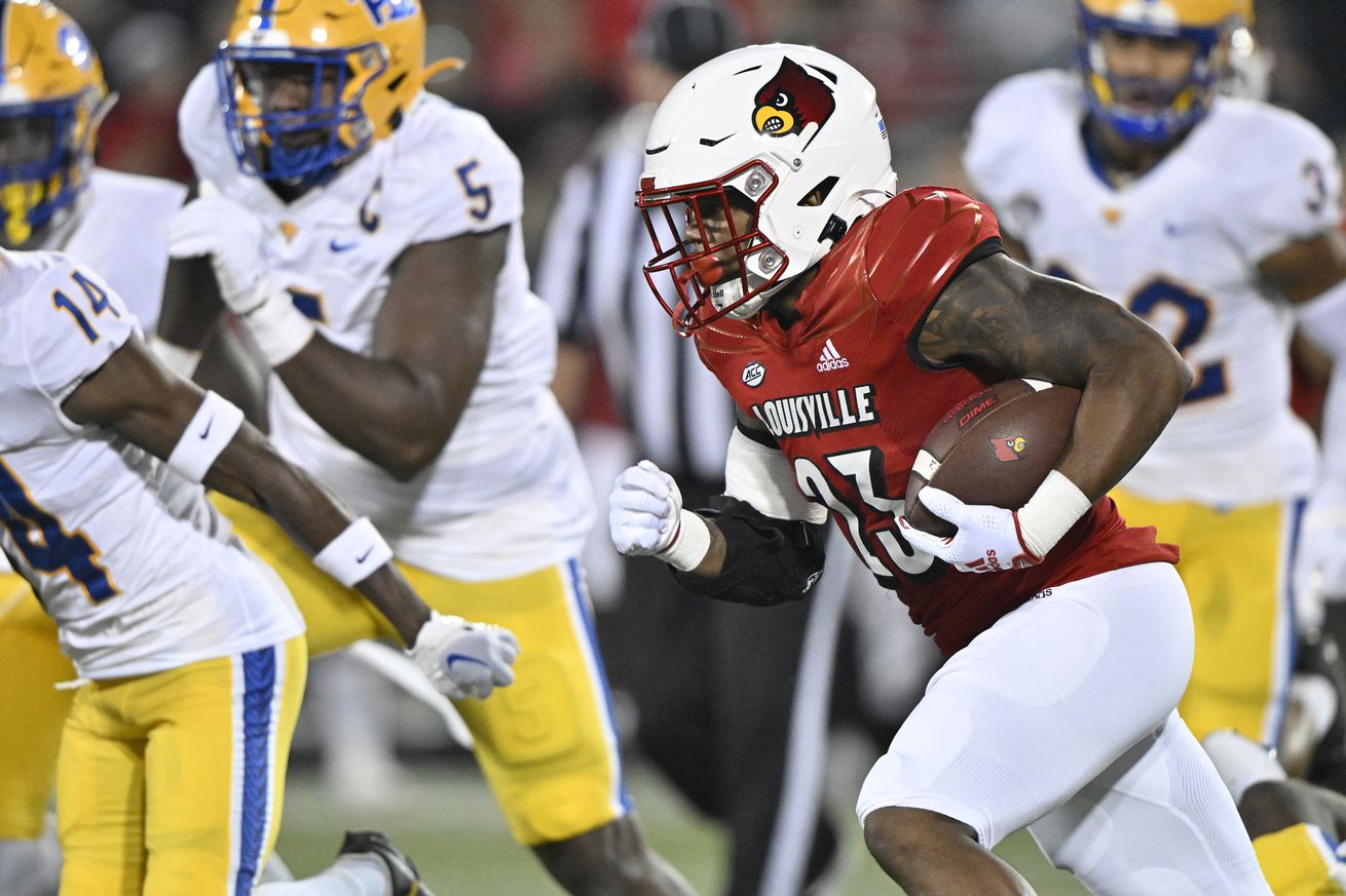 NCAA Football: Pittsburgh at Louisville