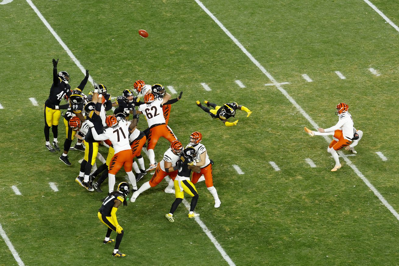 Cincinnati Bengals v Pittsburgh Steelers